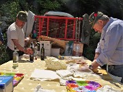 70 Qui sosta...gli Alpini oggi offrono a quanti scendono dalla Cornagera panini  e bevande